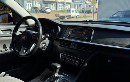 KIA Optima IV, 2020 год, 1 820 000 рублей, 12 фотография