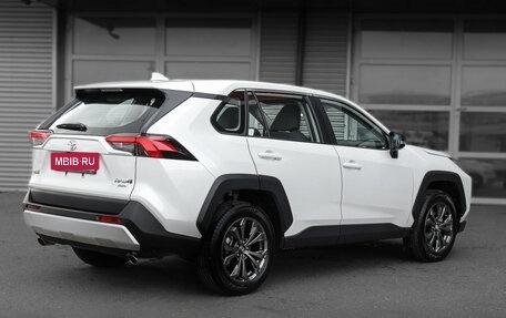 Toyota RAV4, 2024 год, 4 590 000 рублей, 4 фотография