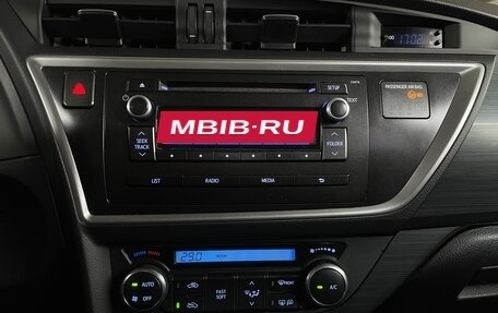 Toyota Auris II, 2014 год, 1 290 000 рублей, 15 фотография