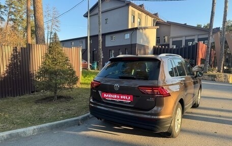 Volkswagen Tiguan II, 2017 год, 1 920 000 рублей, 6 фотография