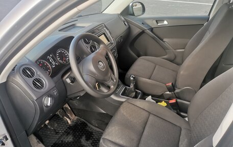 Volkswagen Tiguan I, 2015 год, 1 800 000 рублей, 10 фотография