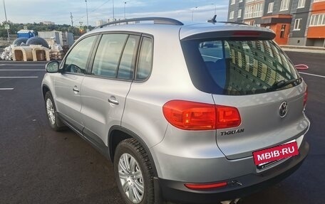 Volkswagen Tiguan I, 2015 год, 1 800 000 рублей, 4 фотография