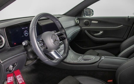 Mercedes-Benz E-Класс, 2020 год, 4 980 000 рублей, 10 фотография