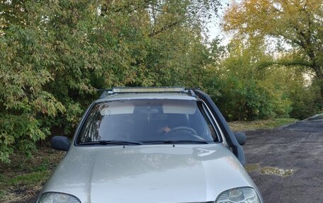 Chevrolet Niva I рестайлинг, 2011 год, 580 000 рублей, 3 фотография