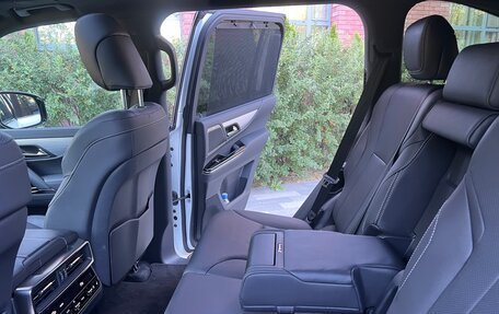 Lexus LX, 2023 год, 19 500 000 рублей, 14 фотография