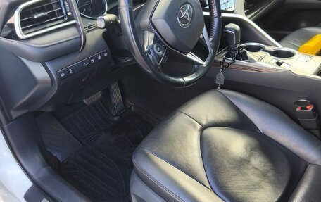 Toyota Camry, 2018 год, 2 150 000 рублей, 5 фотография
