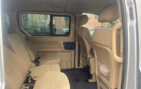 Hyundai Grand Starex Grand Starex I рестайлинг 2, 2010 год, 850 000 рублей, 9 фотография