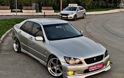 Toyota Altezza, 2001 год, 985 000 рублей, 1 фотография