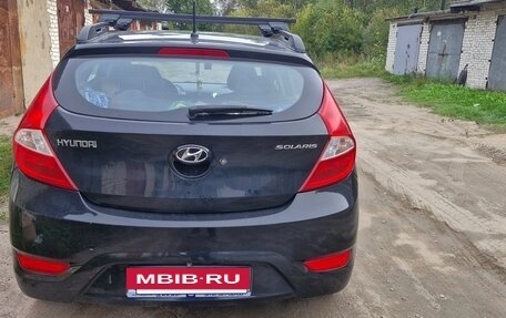 Hyundai Solaris II рестайлинг, 2011 год, 630 000 рублей, 4 фотография