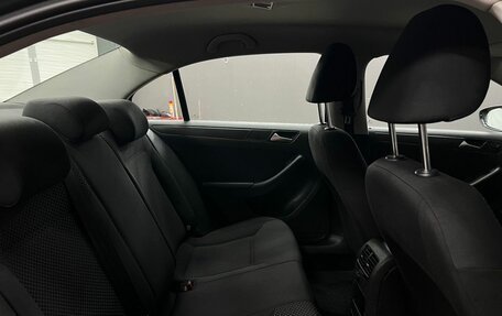 Volkswagen Jetta VI, 2014 год, 949 888 рублей, 13 фотография