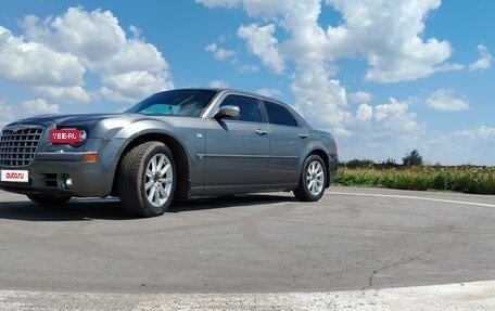 Chrysler 300C II, 2006 год, 1 300 000 рублей, 6 фотография