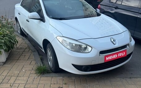 Renault Fluence I, 2012 год, 560 000 рублей, 2 фотография