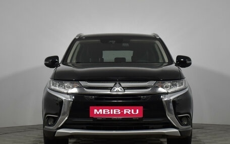 Mitsubishi Outlander III рестайлинг 3, 2017 год, 2 599 000 рублей, 2 фотография
