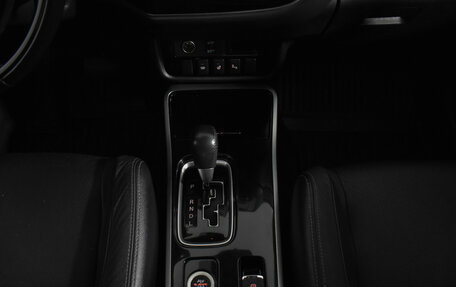 Mitsubishi Outlander III рестайлинг 3, 2017 год, 2 599 000 рублей, 17 фотография