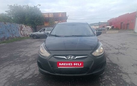 Hyundai Solaris II рестайлинг, 2012 год, 450 000 рублей, 4 фотография