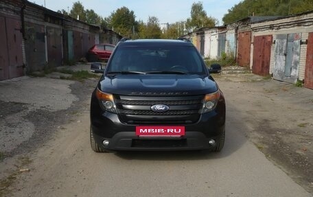 Ford Explorer VI, 2014 год, 2 100 000 рублей, 2 фотография