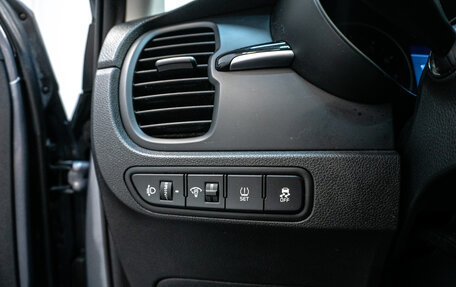 KIA Rio IV, 2018 год, 1 299 000 рублей, 8 фотография