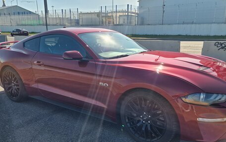 Ford Mustang VI рестайлинг, 2020 год, 8 000 000 рублей, 3 фотография