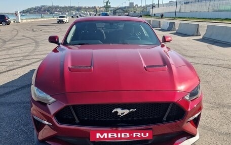 Ford Mustang VI рестайлинг, 2020 год, 8 000 000 рублей, 2 фотография
