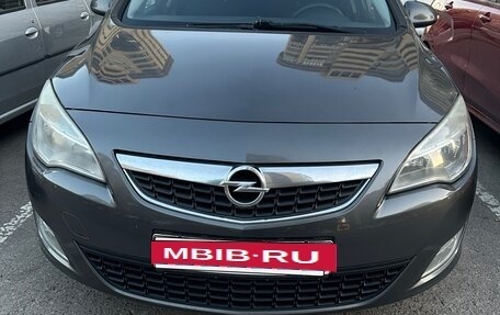 Opel Astra J, 2011 год, 820 000 рублей, 8 фотография