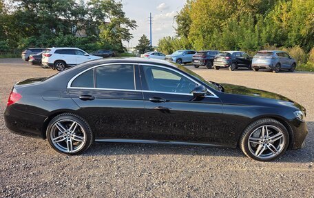 Mercedes-Benz E-Класс, 2019 год, 4 000 000 рублей, 3 фотография