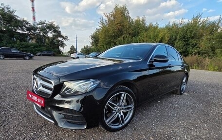 Mercedes-Benz E-Класс, 2019 год, 4 000 000 рублей, 21 фотография