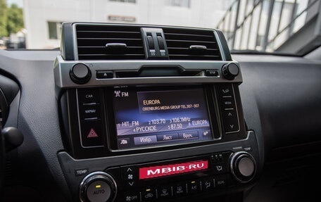 Toyota Land Cruiser Prado 150 рестайлинг 2, 2017 год, 3 530 000 рублей, 17 фотография