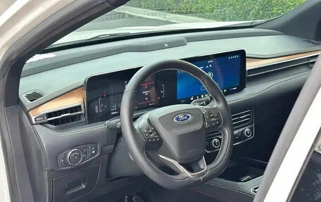 Ford Edge II рестайлинг, 2021 год, 2 233 123 рублей, 10 фотография