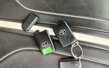 Toyota Prius Alpha I (ZVW40/41), 2019 год, 1 800 000 рублей, 17 фотография