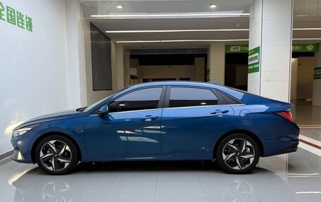 Hyundai Elantra, 2022 год, 1 570 000 рублей, 6 фотография