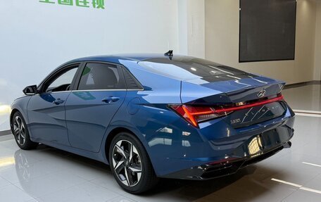 Hyundai Elantra, 2022 год, 1 570 000 рублей, 4 фотография