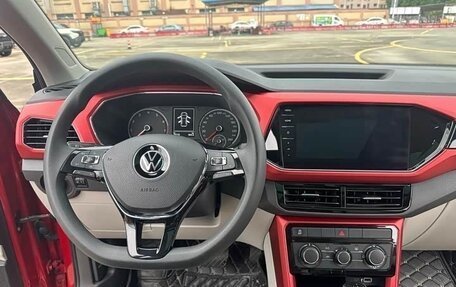 Volkswagen T-Cross I, 2021 год, 1 630 000 рублей, 8 фотография