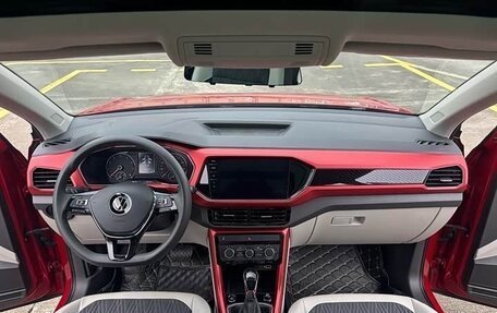 Volkswagen T-Cross I, 2021 год, 1 630 000 рублей, 15 фотография