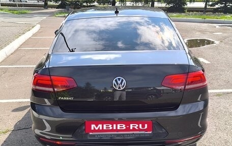 Volkswagen Passat B8 рестайлинг, 2018 год, 1 750 000 рублей, 7 фотография