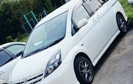 Toyota ISis I, 2011 год, 1 350 000 рублей, 1 фотография