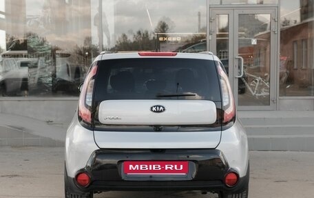 KIA Soul II рестайлинг, 2016 год, 1 400 000 рублей, 6 фотография