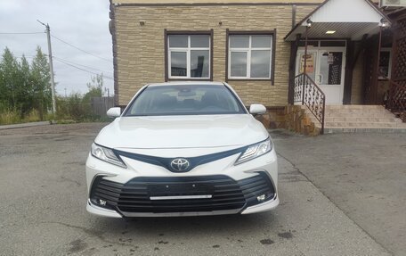 Toyota Camry, 2022 год, 4 100 000 рублей, 1 фотография