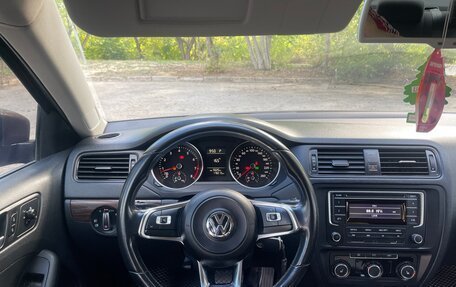 Volkswagen Jetta VI, 2014 год, 1 250 000 рублей, 10 фотография