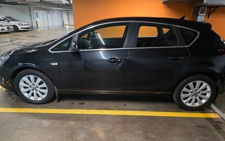 Opel Astra J, 2014 год, 1 150 000 рублей, 9 фотография