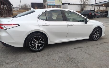 Toyota Camry, 2022 год, 4 100 000 рублей, 7 фотография