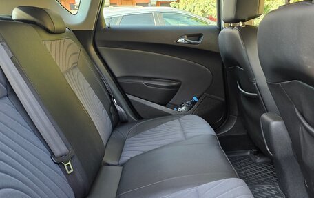 Opel Astra J, 2014 год, 1 150 000 рублей, 18 фотография