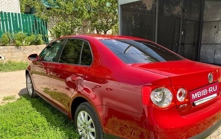Volkswagen Jetta VI, 2010 год, 705 000 рублей, 4 фотография