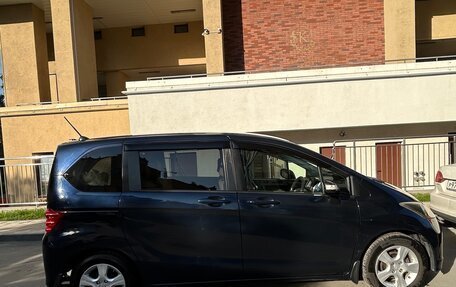 Honda Freed I, 2008 год, 1 100 000 рублей, 4 фотография