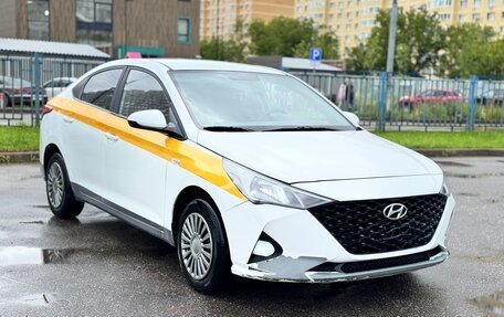 Hyundai Solaris II рестайлинг, 2020 год, 845 000 рублей, 3 фотография