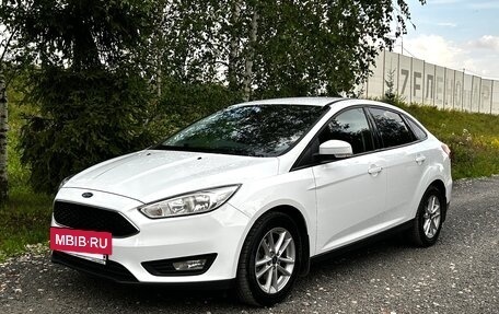 Ford Focus III, 2017 год, 985 000 рублей, 2 фотография