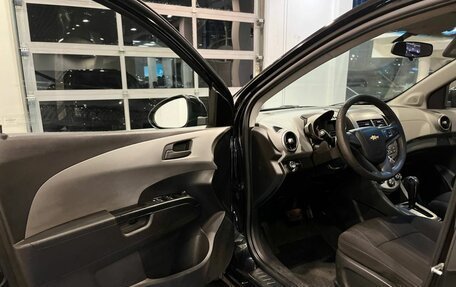 Chevrolet Aveo III, 2012 год, 700 000 рублей, 21 фотография