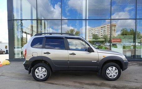 Chevrolet Niva I рестайлинг, 2011 год, 337 500 рублей, 4 фотография