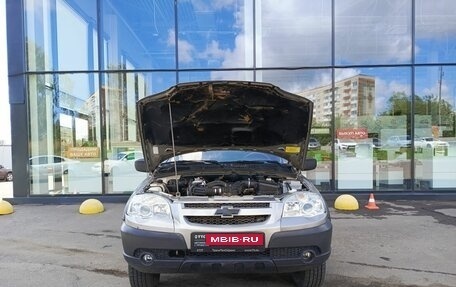 Chevrolet Niva I рестайлинг, 2011 год, 337 500 рублей, 9 фотография