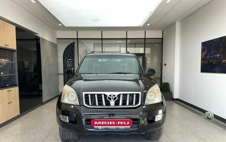 Toyota Land Cruiser Prado 120 рестайлинг, 2003 год, 1 801 000 рублей, 3 фотография