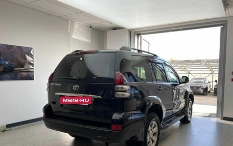 Toyota Land Cruiser Prado 120 рестайлинг, 2003 год, 1 801 000 рублей, 5 фотография